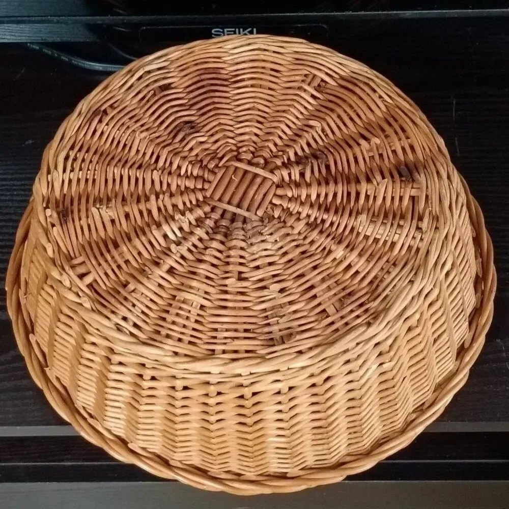 Round Wicker Basket Farmhouse Country Decoration